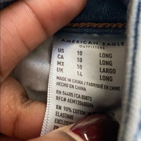 American Eagle Blue Jeans - Picture 4 of 7